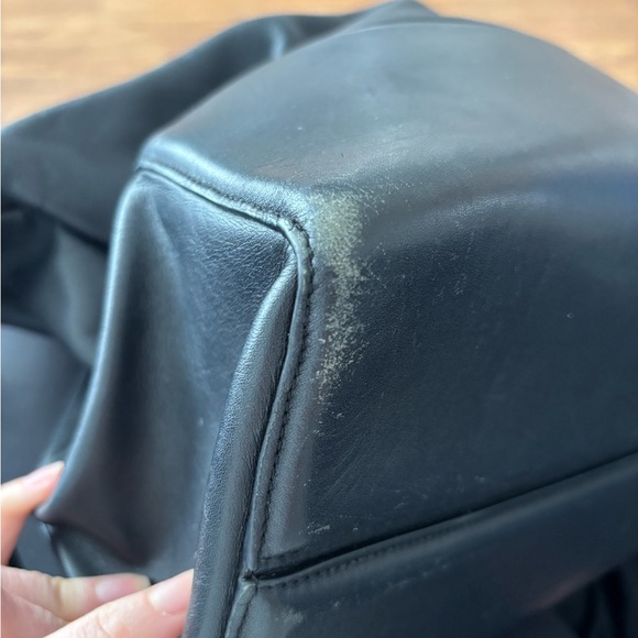 Luana Italian Black Leather Purse - Picture 11 of 13